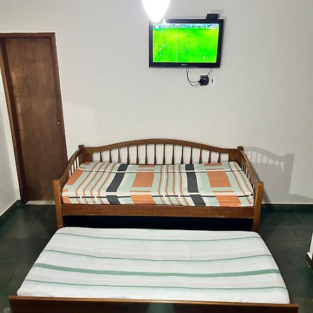 米格尔-佩雷拉Casa Agradavel Com Piscina.别墅 外观 照片