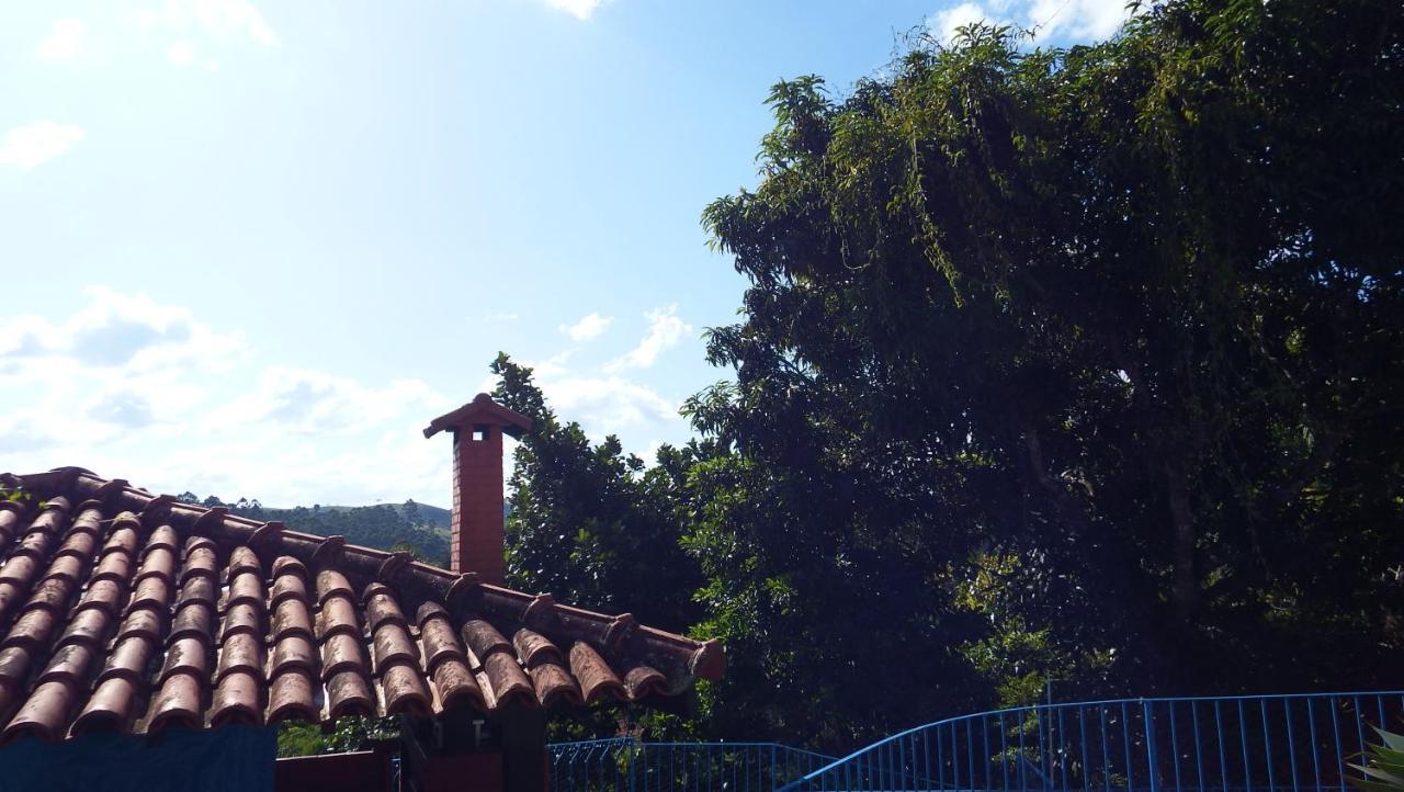 米格尔-佩雷拉Casa Agradavel Com Piscina.别墅 外观 照片